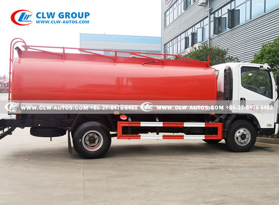 8 Ton FAW Refueling Truck Oil Delivery Tanker Sub-Silo Design With Unloading Oil Pipe