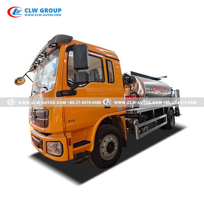 Shacman L3000 6m³ Capacity Asphalt Distributor Truck with Uniform Spraying System and Integrated Heating System