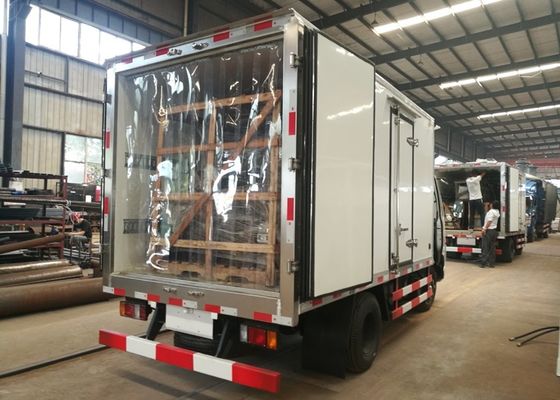 ISUZU 2 Tons Ice Box Truck , Refrigerated Cold Room Truck For Frozen Fish Transportation