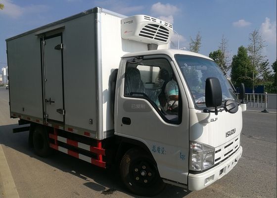 ISUZU 2 Tons Ice Box Truck , Refrigerated Cold Room Truck For Frozen Fish Transportation