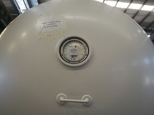 Bobtail LPG Gas Tanker Truck Howo 6X4 20cbm 10 Ton For Lpg Transportation