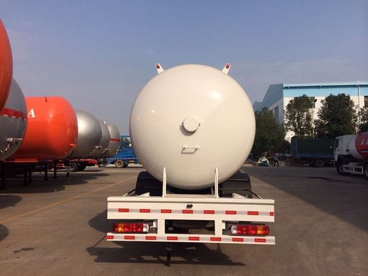 High Capacity LPG Gas Tanker Truck Howo 20000L 10 Ton Customized Color