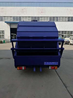 Self Compressing Garbage Compactor Truck Rear Loading 4CBM With Hydraulic Control