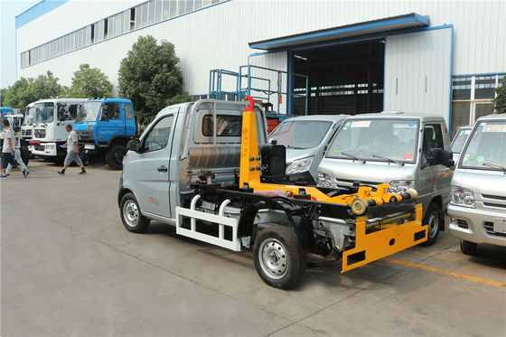 Hook Lift Dumpster Waste Removal Trucks 2 Ton Chang'An 2 Cbm With Roll On Off Container