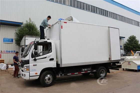 Foton Frozen Delivery Truck Refrigerated Box Truck 3 Ton 4.1 Meters Customized Color