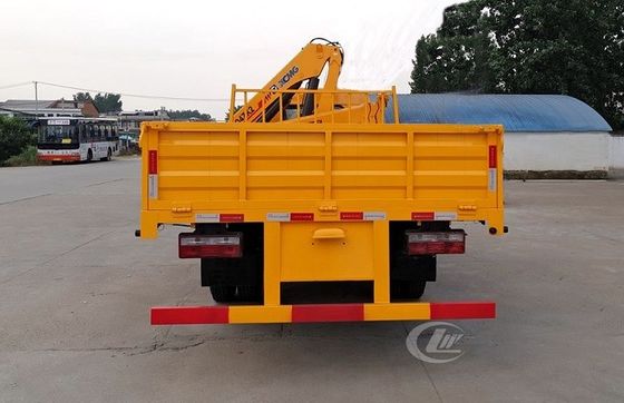 120HP Small Telescopic Crane , 4t Dongfeng Telescopic Boom Truck Mounted Crane
