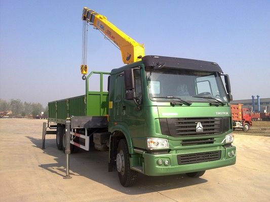 12 Tons XCMG Truck Mounted Telescopic Crane , Howo 10 Wheel High Up Truck Mounted Cranes