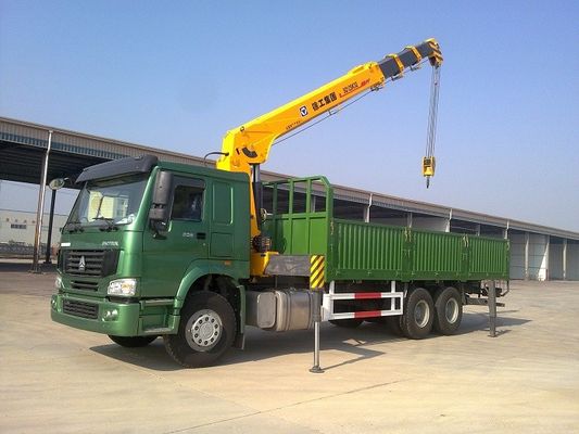 12 Tons XCMG Truck Mounted Telescopic Crane , Howo 10 Wheel High Up Truck Mounted Cranes