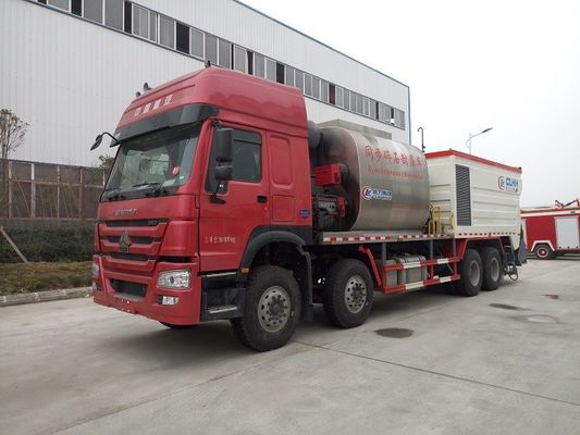 Intelligent Asphalt Road Tanks Trucks And Trailers HOWO 8 X 4 Synchronous Chip Sealer Truck