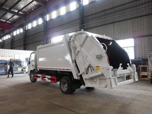 120hp Back Loader Garbage Truck , 5m3 Isuzu 600P 5cbm Refuse Compactor Waste Truck