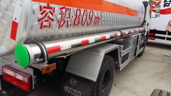 8000L Stainless Steel Fuel Delivery Truck Rust Resistant For Petorl / Diesel Refueling