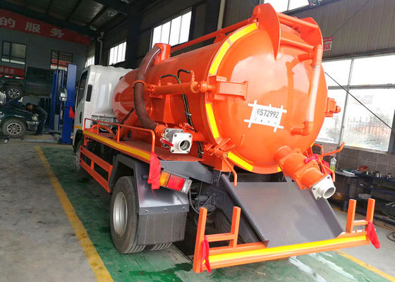 4 Tons Vacuum Suction Truck For City And Factory Sewer Cleaning 4000L