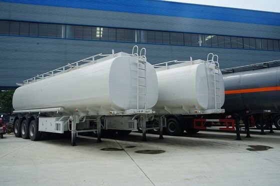 42000 Liters Fuel Delivery Truck / Petroleum Tanker Trailer 42m3 6 Compartments