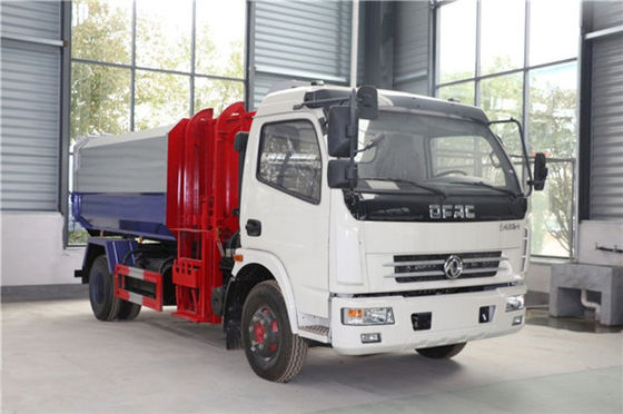 Side Loading Garbage Compactor Truck Dongfeng 4X2 8CBM Carbon Steel Waste Truck