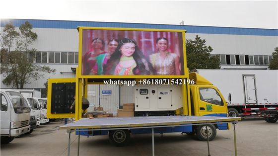P4 P5 P6 Digital Mobile Advertising Truck 5000 - 7000CD/M2 Brightness With Stage