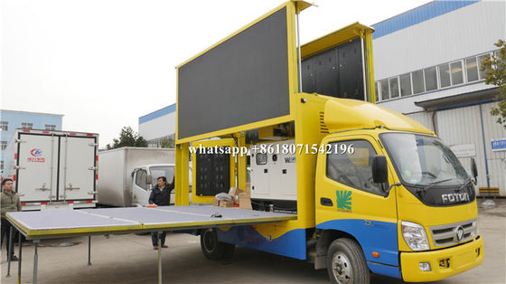 P4 P5 P6 Digital Mobile Advertising Truck 5000 - 7000CD/M2 Brightness With Stage