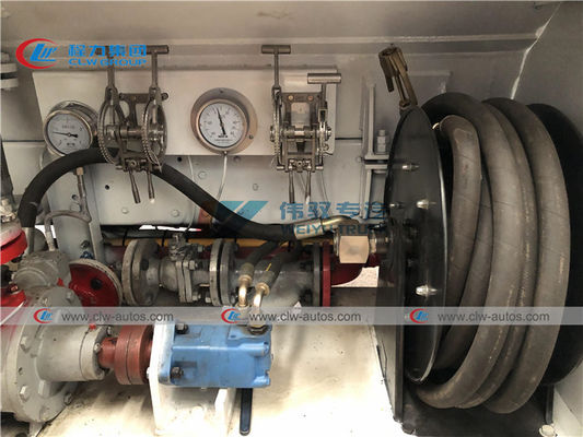 HOWO RHD 8000 Liters LPG Bobtail Truck For Gas Station