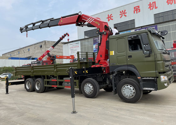 Sinotruk HOWO 8x4 12 Wheeler 40T Cargo Lorry With XCMG Telescopic Knuckle Crane