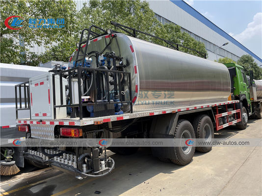 Sinotruk Howo 6x4 336HP Asphalt Distributor Truck For Road Construction