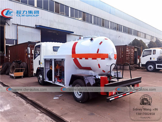 4000L Sinotruk HOWO 4x2 LPG Bobtail Tanker Truck With Flow Meter