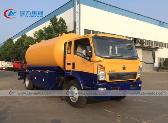 LPG Gas Tank HOWO 8tons 4*2 Propane Bobtail Truck Petrol Tanker Truck